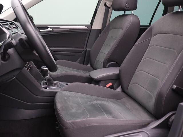 Volkswagen TIGUAN 1.5 TSI Elegance 245PK DSG Pano-Schuifdak, Matrix Led, Adaptive Cruise Control, Achteruitrijcamera, Keyless, Side Assist, Elek. Bedienbare Achterklep, 18" LM Velgen