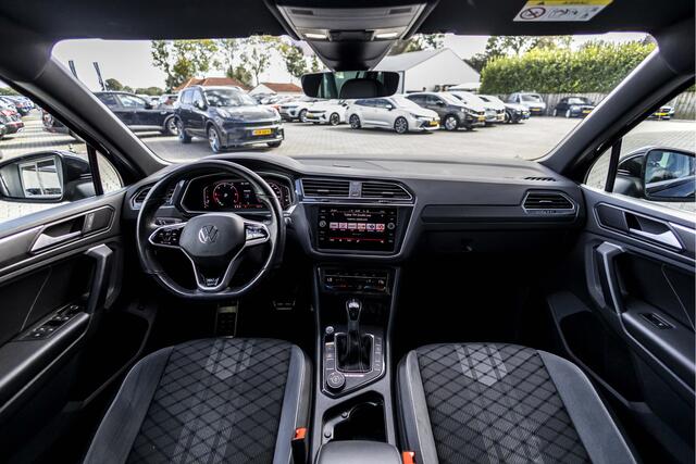Volkswagen TIGUAN 2.0 TDI 4MOTION Elegance | E-Trekhaak | 19" | ACC
