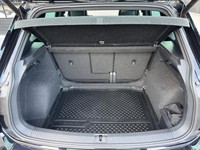 Volkswagen TIGUAN 1.4 TSI R-Line Highline | Panorama | Virtual Cockpit | Apple CarPlay | Wegkl. Trekhaak | Full LED | Adaptive Cruise