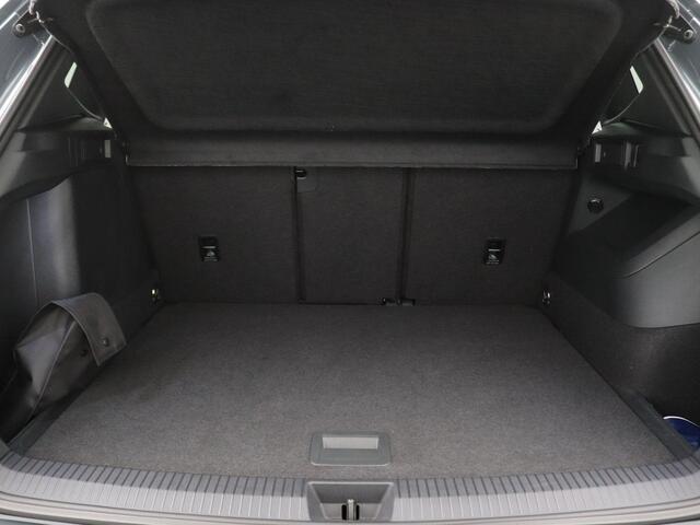 Volkswagen TIGUAN 1.5 eHybrid R-Line Edition 272PK DSG Panoramadak, Harman & Kardon, LED-Matrix, Winterpakket Plus, Navigatie, Side Assist, Keyless, Black Style, 19" LM Velgen