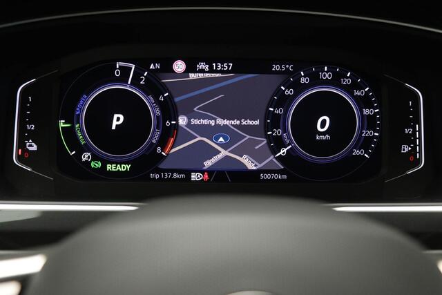 Volkswagen TIGUAN 1.4 TSI eHybrid R-Line Business+ | PANORAMADAK | MATIRX LED | APPLE | CAMERA