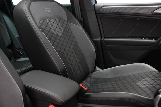 Volkswagen TIGUAN 1.4 TSI eHybrid R-Line Business+ | PANORAMADAK | MATIRX LED | APPLE | CAMERA