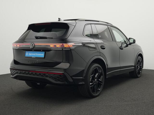 Volkswagen TIGUAN 1.5 eHybrid 204 pk DSG R-Line Edition | Panoramadak | Trekhaak | Harman Kardon sound | Park Assist | 19 inch