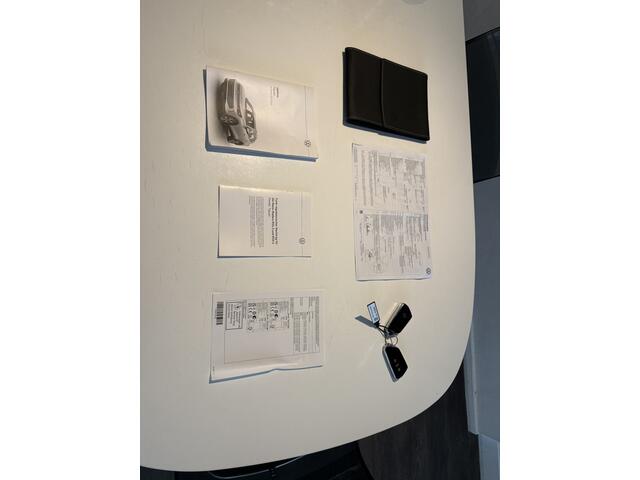 Volkswagen TIGUAN 1.5 eTSI Life Edition | Automaat | Stoelverwarming | Digital Cockpit | Navigatie | Achteruitrijcamera | IQ-Light LED Matrix |