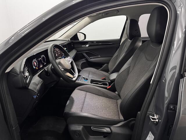 Volkswagen TIGUAN 1.5 eTSI Life Edition Half leder, Camera, Navi, Winterpakket, Keyless start, Cruise control adaptief, Sfeerverlichting, 2 jaar