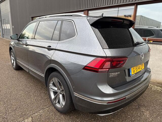 Volkswagen TIGUAN 1.5 TSI Highline Business R - 7 Zits - Panodak - Trekhaak -