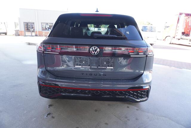 Volkswagen TIGUAN 1.5 eHybrid R-Line Edition 272 PK Hybride nr.V012 | Climate | panorama dak | Trekhaak