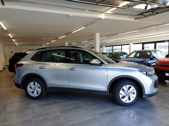 Volkswagen TIGUAN 1.5 eTSI DSG LIFE TREKHAAK/CAMERA/CARPLAY/STOELVERW