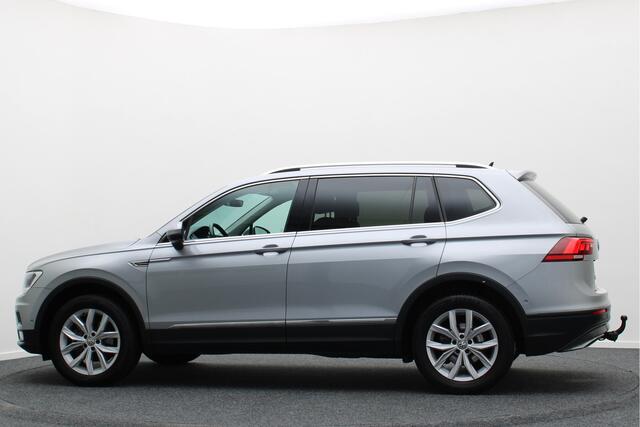 Volkswagen TIGUAN Allspace 1.5 TSI DSG Comfortline 7p. Climate, ACC, Camera, Apple Carplay, PDC, Trekhaak, 18''