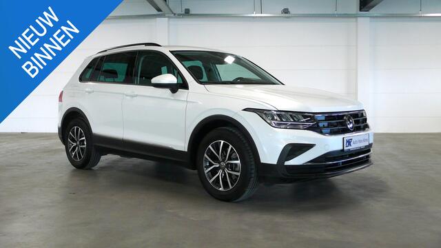 Volkswagen TIGUAN 1.5 TSI Life | Ergo seats | Trekhaak | 1e eigenaar