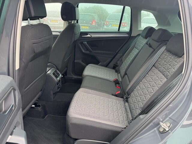 Volkswagen TIGUAN 1.5 TSI Life Business DSG Automaat | Navi |