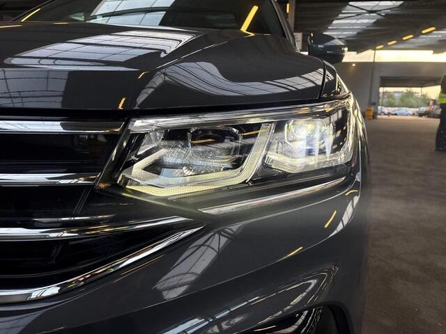 Volkswagen TIGUAN 1.4 TSI eHybrid R-Line Business+ 20"/Panoramadak/Trekhaak/Leder + memory/Elektrische klep/Dodehoek/Stuur + stoelverwarming/IQ LightS/Adaptieve cruise