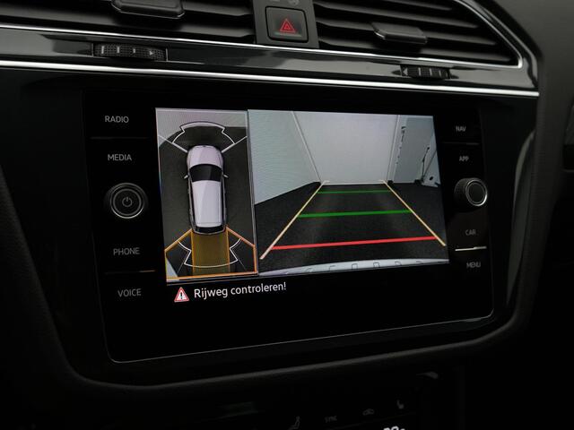 Volkswagen TIGUAN 1.4 TSI 245 pk DSG eHybrid R-Line Business+ | Panoramadak | Trekhaak | Leder | Geheugenstoelen | Rondomzicht camera | IQ Light | Stuur-/achterbankverwarming