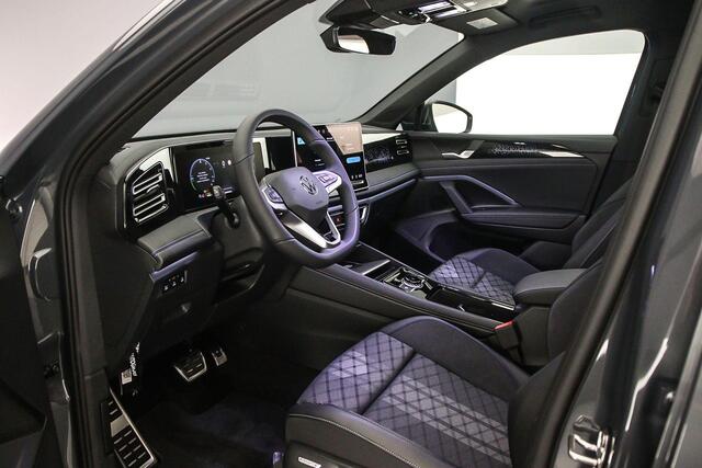 Volkswagen TIGUAN R-Line Edition 1.5 TSI eHybrid 272pk DSG Automaat Trekhaak, Panoramadak, Adaptive cruise control, Achteruitrijcamera, Navigatie, Elektrische achterklep