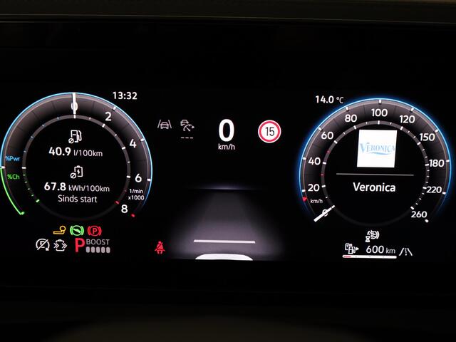 Volkswagen TIGUAN 1.5 eHybrid R-Line Edition 272 PK PHEV | Verlengde garantie | Panorama dak | Trekhaak | Black Style | Matrix koplampen | Assistance pakket plus |