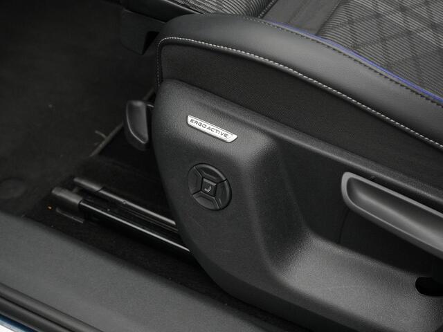 Volkswagen TIGUAN 1.5 eHybrid 272 pk DSG R-Line Edition | Panoramadak | Trekhaak | Adaptief onderstel | Stuur-/stoelverwarming | Achteruitrijcamera | Navigatie | Massage