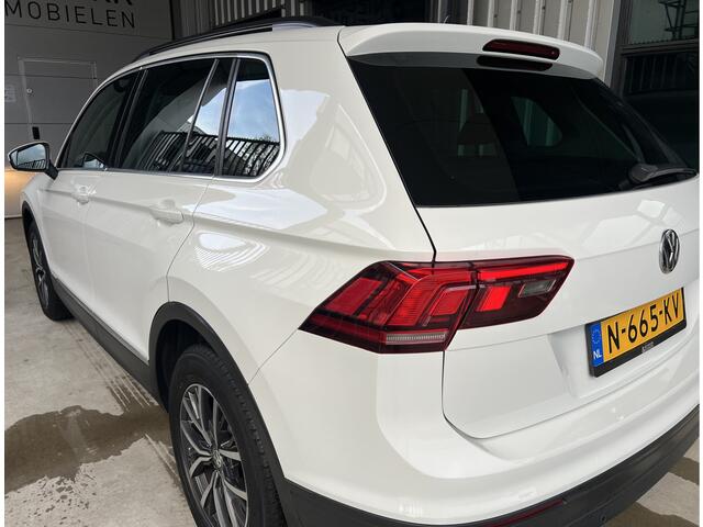 Volkswagen TIGUAN 1.4 TSI ACT Comfortline Business | SCHUIF/KANTELDAK | CARPLAY/ANDROID | ADAPTIVE CRUISE CONTROL | PDC V+A | STOELVERWARMING | LMV 17" | AIRCO | ELEKTR. ACHTERKLEP | BLUETOOTH
