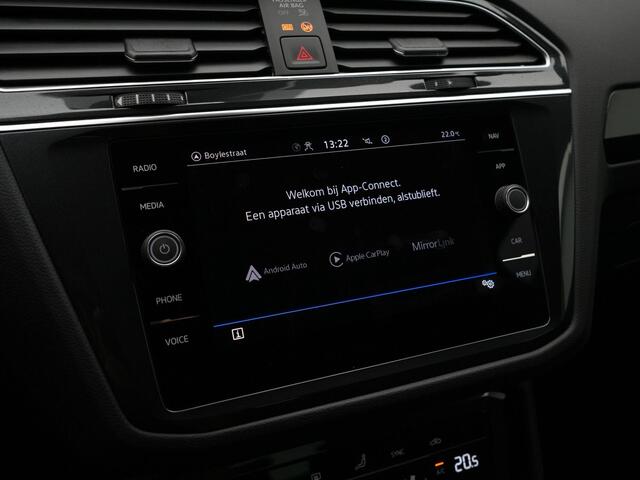 Volkswagen TIGUAN 1.4 TSI 245 pk eHybrid Life Business | LED koplampen | Achteruitrijcamera | Adaptive Cruise Control | Standkachel | Side Assist | 17 inch