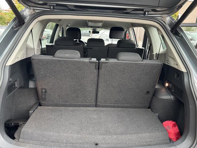 Volkswagen TIGUAN Allspace 1.4 TSI Trendline 7-Persoons Trekhaak / All-Seasons / Digi-dash