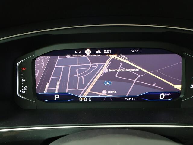 Volkswagen TIGUAN 1.5 TSI R-Line | 150 PK | Matrix LED koplampen | Navigatiesysteem | Adaptive cruise control |