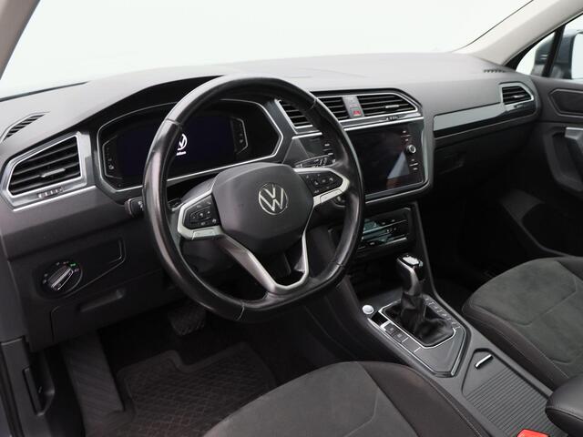 Volkswagen TIGUAN 1.4 TSi 245 Pk Automaat eHybrid Elegance | Trekhaak | Panoramadak | Camera | Adaptive Cruise | Carplay | LED | Privacy Glass | Navigatiesysteem | 18 Inch