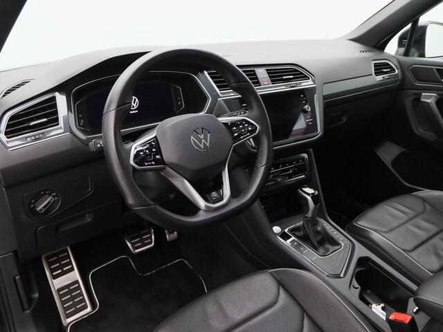 Volkswagen TIGUAN Allspace 1.5 TSi 150 Pk R-Line Business+ Automaat 7-pers | Panoramadak | Trekhaak | Adaptive Cruise | Carplay | Parkeersensoren | Full LED | Elektrische Achterklep | 19 Inch | 34.488 Km!!