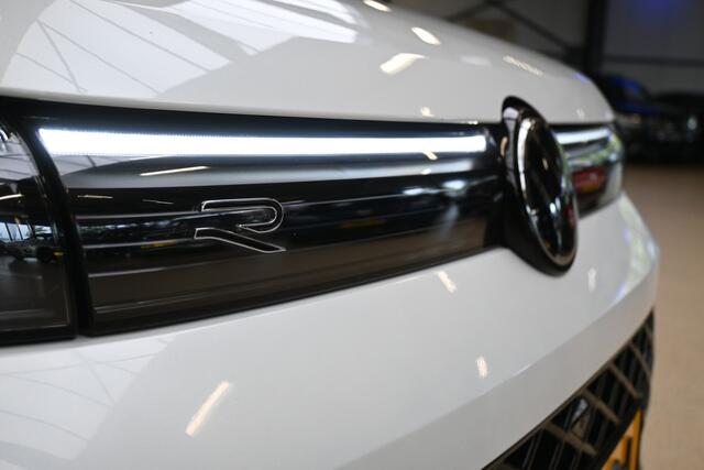 Volkswagen TIGUAN 1.5 eHybrid 272pk R-Line | Leder | Panoramadak | 360° Camera | 100% (Dealer) onderhouden label | RIJKLAARPRIJS |