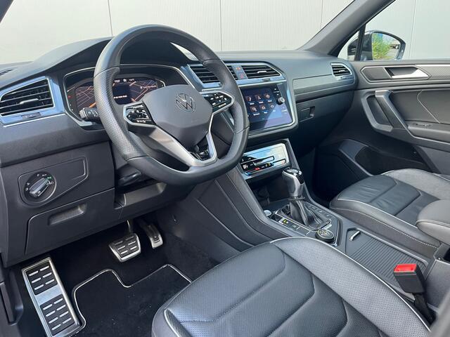 Volkswagen TIGUAN All-Space 2.0 TSI R-Line 4Motion 7 Pers / Pano / Gekoelde stoelen / Sfeer verlichting / Trekhaak