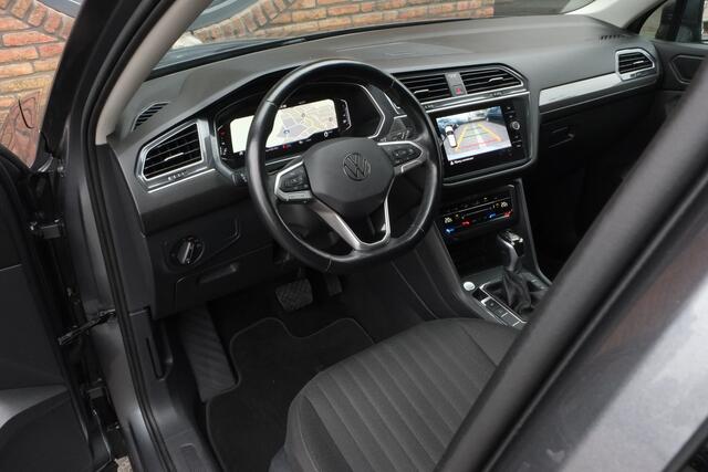 Volkswagen TIGUAN Allspace 2.0 TDI Highline 7p. Trekhaak, Achteruitrijcamera, ACC