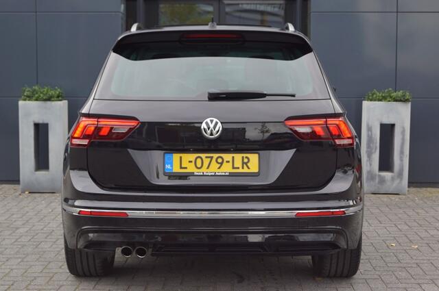 Volkswagen TIGUAN 1.4 TSI DSG R-Line 150pk / Panodak / Trekhaak wegklb. / 19 Inch LM / Navi / ACC/ Led