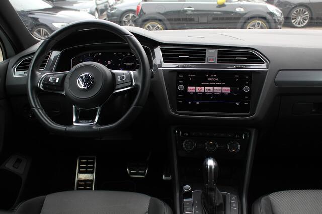 Volkswagen TIGUAN 1.5 TSI ACT Highline Business 3x R-Line / CarPlay / Keyless / Dodehoek / 19'' / Navigatie / Stoelverwarming / DAB / ACC