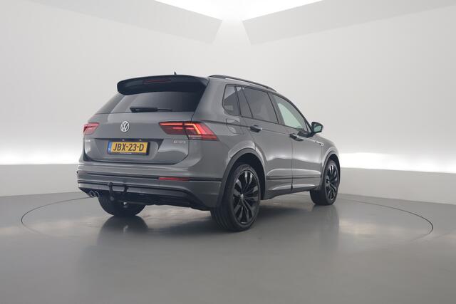 Volkswagen TIGUAN 2.0 TDI 4Motion R-Line DSG | Trekhaak | HUD | Adapt. Cruise | CarPlay | Navi | Stoelverw.