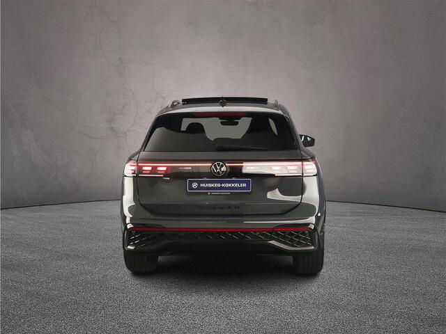 Volkswagen TIGUAN R-Line Edition 1.5 eTSI 150pk DSG Automaat Trekhaak, Adaptive cruise control, 360 camera, Elektrische achterklep, Achteruitrijcamera