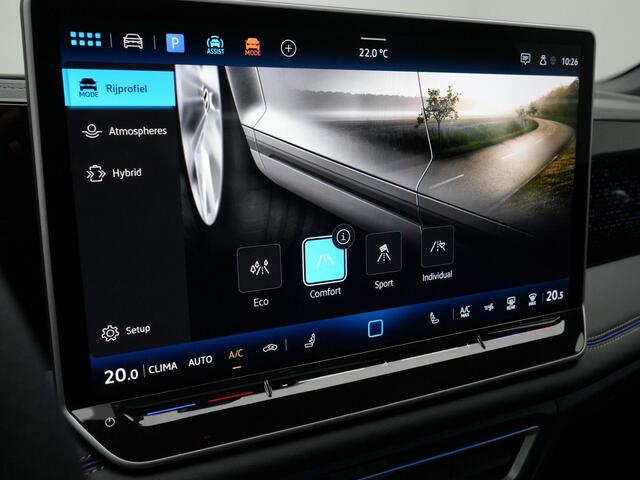 Volkswagen TIGUAN 1.5 eHybrid 204 pk DSG R-Line Edition | Panoramadak | Trekhaak | Harman Kardon sound | Head-up display | Park Assit | Side Asssit | 20 inch