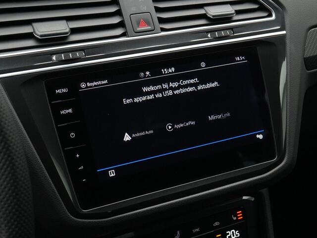 Volkswagen TIGUAN 1.4 TSI eHybrid R-Line Business+ | Panoramadak | IQ Light | Trekhaak | Lederen bekleding 'Vienna' | Rondomzicht camera | Park Assist | Side Assist | 19 inch