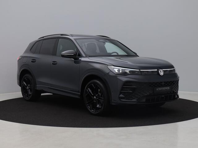 Volkswagen TIGUAN NEW 1.5 eHybrid R-Line Edition | PANO | 360° | ADAPTIVE | HUD | IQ LIGHT | MEMORY | STOELMASSAGE | STOELVENT. | STOELVERW. | TREKHAAK