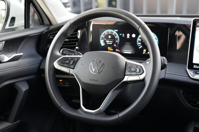 Volkswagen TIGUAN 1.5 eTSI Life Edition 150pk Navigatie/Stoelverwarming/Camera