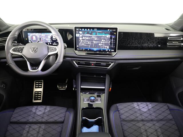 Volkswagen TIGUAN 1.5 eHybrid R-Line Edition 204PK PHEV | Verlengde garantie | Panorama dak | Trekhaak | Black Style | Matrix koplampen |