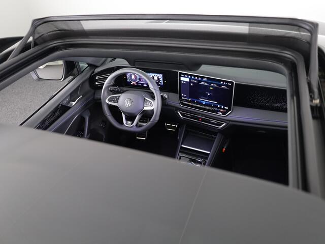 Volkswagen TIGUAN 1.5 eHybrid R-Line Edition 204PK PHEV | Verlengde garantie | Panorama dak | Trekhaak | Black Style | Matrix koplampen |