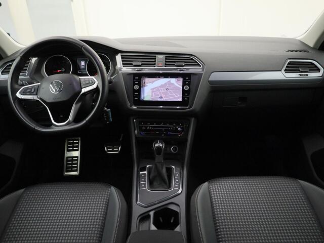 Volkswagen TIGUAN 1.5TSI/150PK Life R line DSG · Navigatie · Apple/Android Car Play · Stoel-& stuurverwarming · Garantie tot april 2026 Of 100000km.