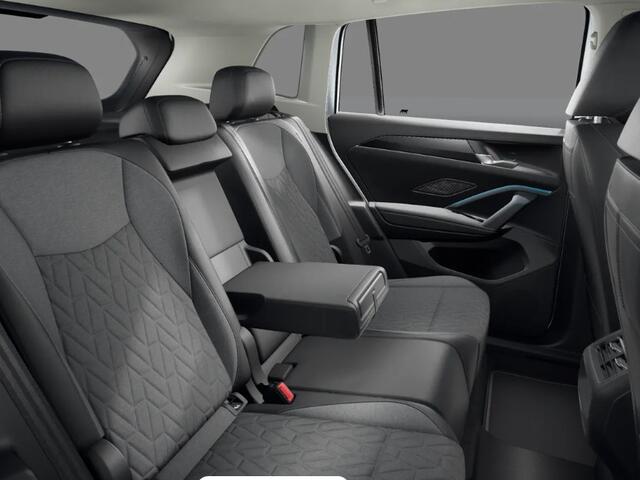 Volkswagen TIGUAN Life Edition 1.5 eHybrid 204 pk 6 versn. DSG · Trekhaak inklapbaar, met elektrische ontgrendeling, incl. aanhangwagen- manoeuvreerhulp Trailer Assist · Winter Pakket incl. verwarmbaar stuurwiel · Prijs is inclusief inruilpremie