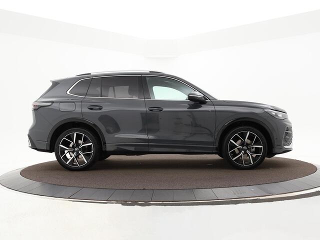 Volkswagen TIGUAN 1.5 eTSI 150pk DSG R-Line Business · Leder + Elektrische stoelen · Keyless · 360 Camera · Dodehoek Detectie · Massage · Stoelventilatie · IQ.Light · 20'' Inch · Garantie t/m 20-08-2028 of 100.000km