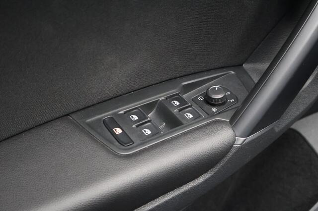 Volkswagen TIGUAN 1.4 TSI ACT R-Line Highline | Automaat | Trekhaak | ACC