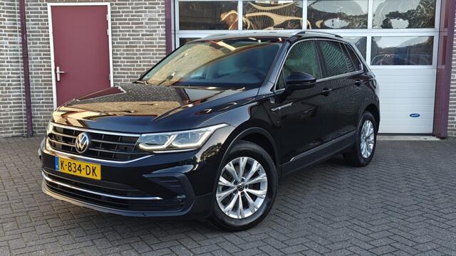 Volkswagen TIGUAN 1.5 TSI Life Business - Automaat - carplay - led koplampen - Prijs is all in