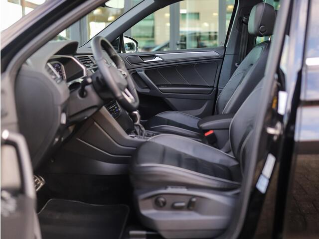 Volkswagen TIGUAN 1.5 TSI R-Line Business+ | Pano | Keyless | IQ Light | Trekhaak | Stuur/Stoelverw.