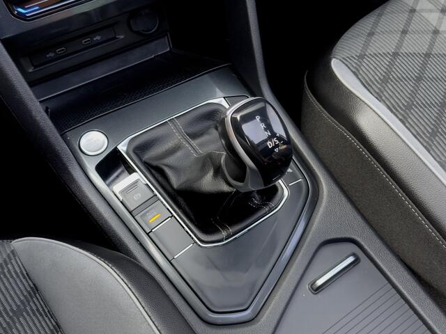 Volkswagen TIGUAN 1.5 TSI AUT7 3X R-LINE NW-MODEL PANODAK NAVI DIGI-DASH PARK-ASSIST LED LMV PDC