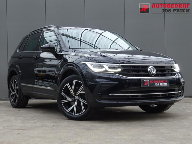 Volkswagen TIGUAN 1.4 TSI eHybrid Business+ * PANORAMADAK * 19 INCH * CARPLAY !!