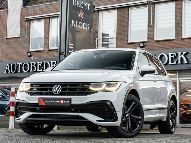 Volkswagen TIGUAN 1.4 TSI eHybrid R-Line Business+ BLACK OPTIC IQ LIGHT CAMERA TREKHAAK 19 INCH APPLE CARPLAY DODEHOEK