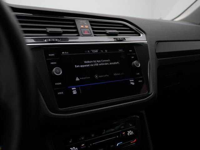 Volkswagen TIGUAN 1.5 TSI 150 pk DSG Elegance Face lift | Achteruitrijcamera | Stuur-/stoelverwarming | Navigatie | Adaptive Cruise
