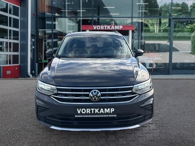 Volkswagen TIGUAN 2.0 TDI DSG LIFE URBAN SPORT TREKHAAK/PDC/ACC/E-KLEP/STOEL-STUURVERW